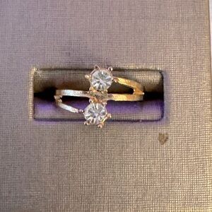 🎉 5 for $25.00 simulated diamond ring